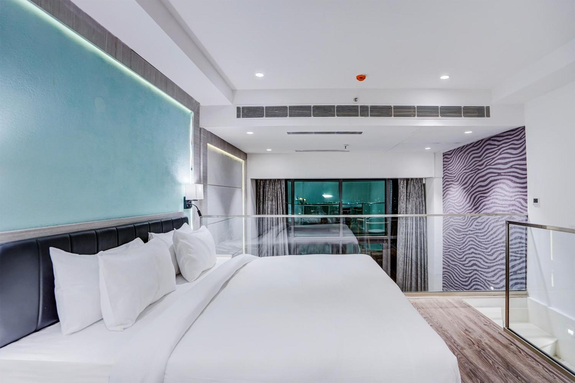 Sunday Hotels And Residences Gurgaon Buitenkant foto