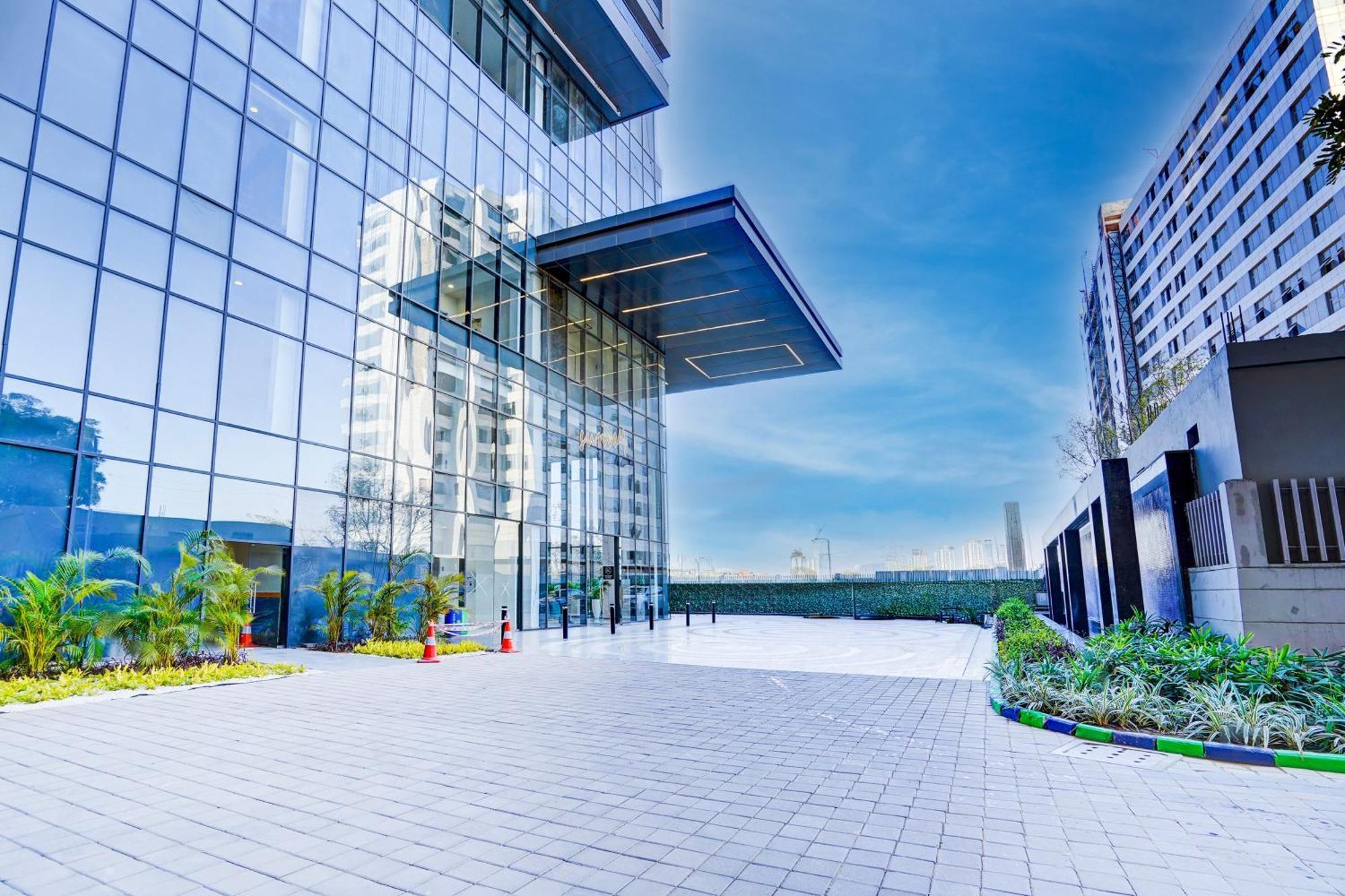 Sunday Hotels And Residences Gurgaon Buitenkant foto