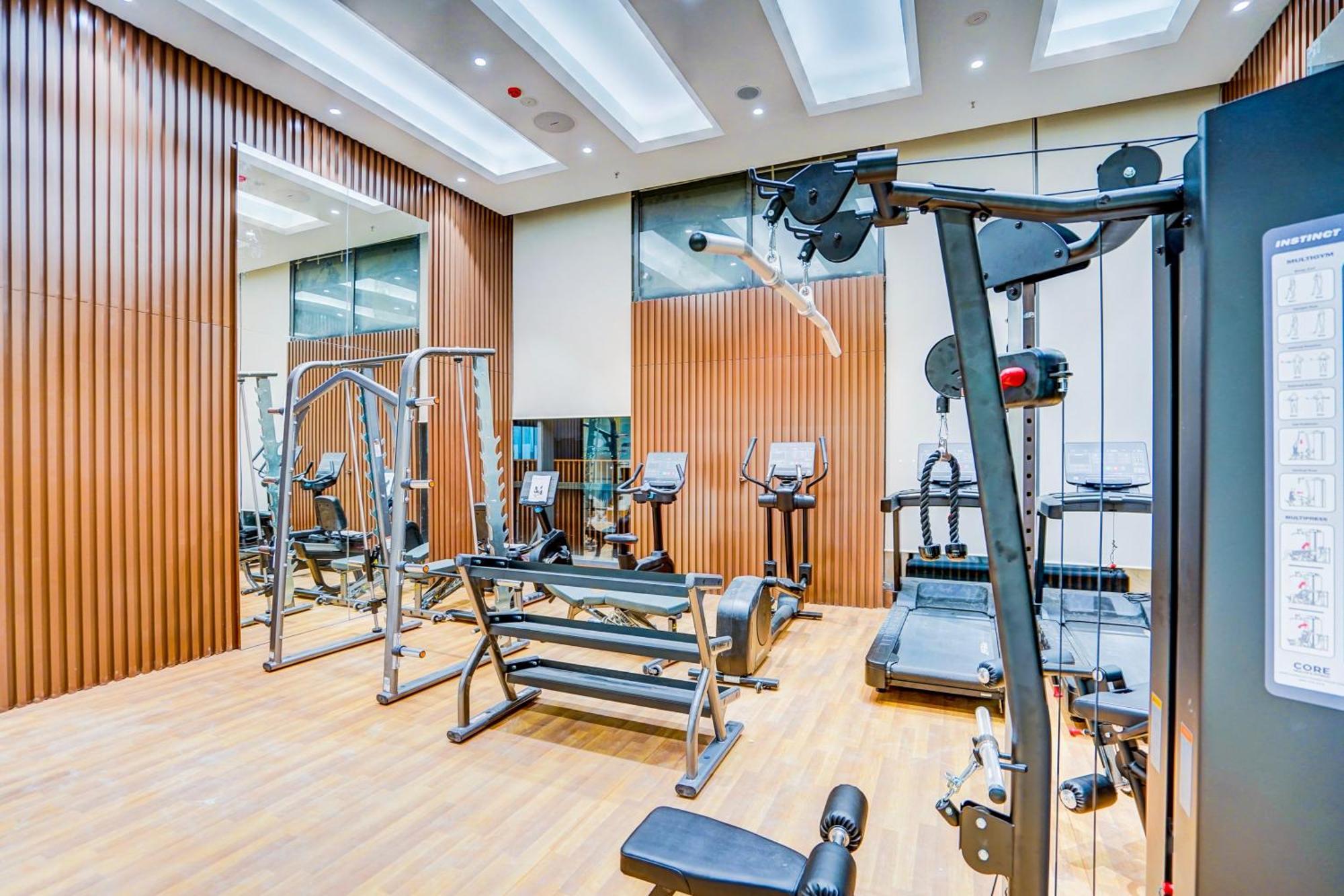 Sunday Hotels And Residences Gurgaon Buitenkant foto