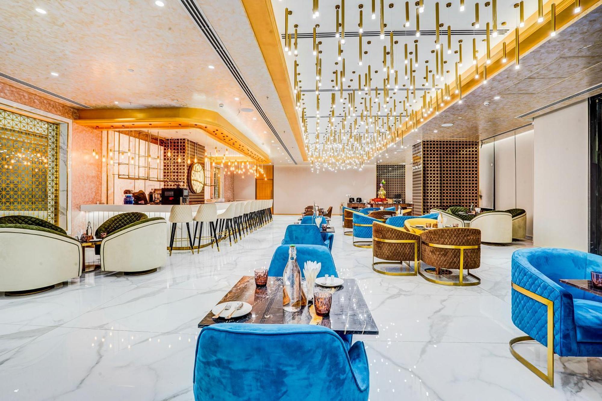 Sunday Hotels And Residences Gurgaon Buitenkant foto