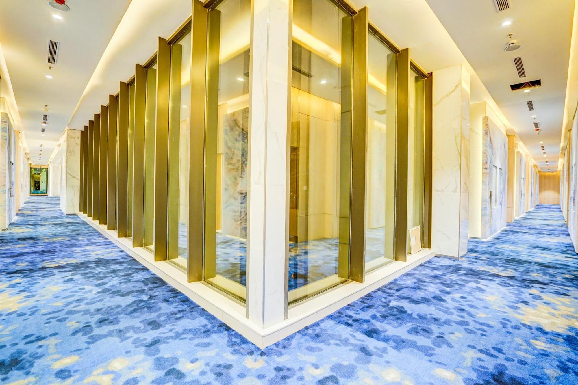 Sunday Hotels And Residences Gurgaon Buitenkant foto