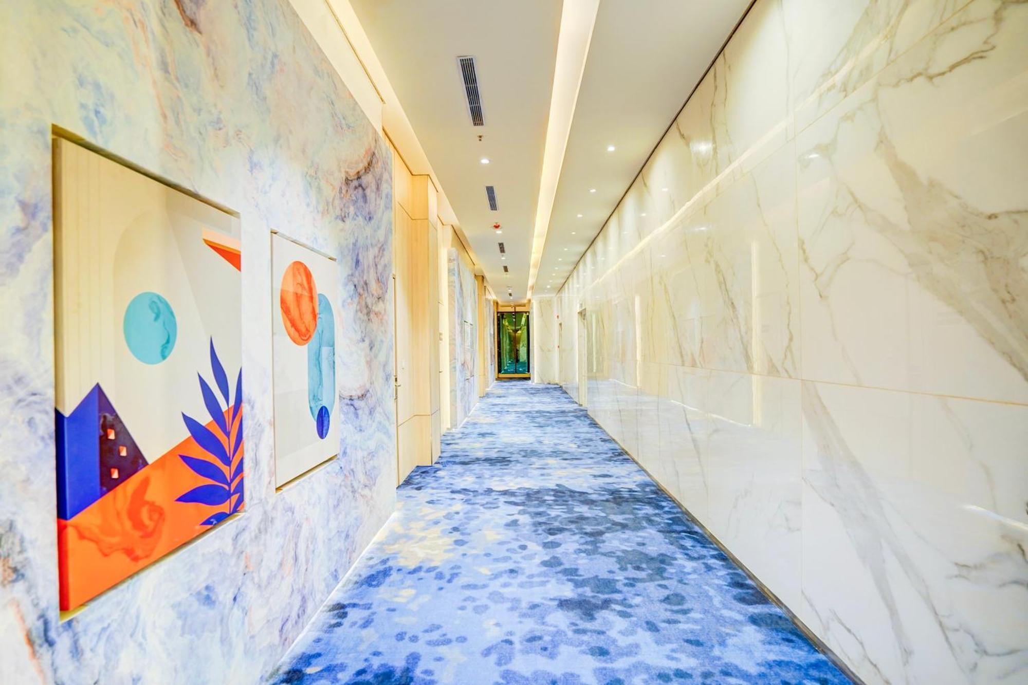 Sunday Hotels And Residences Gurgaon Buitenkant foto