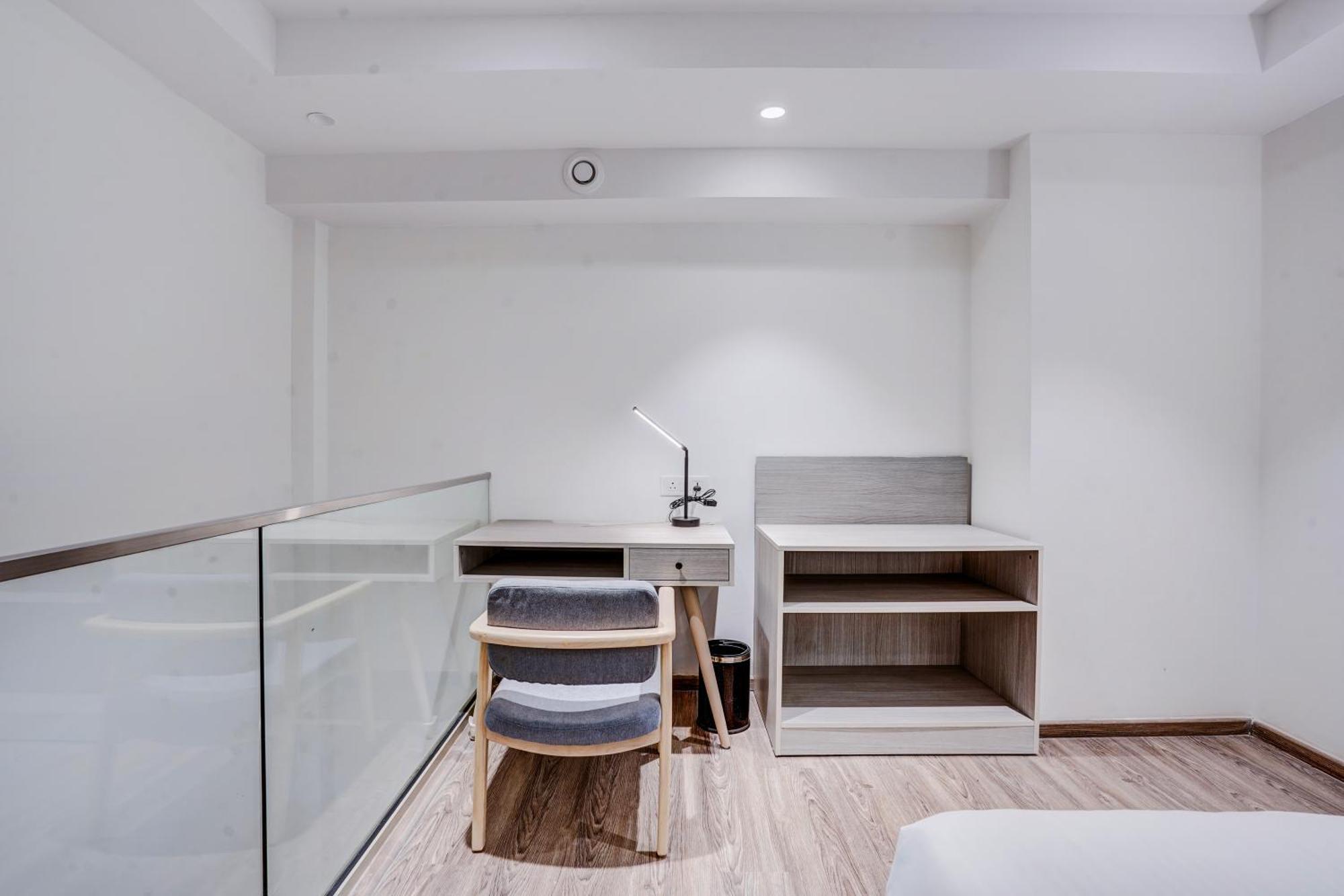 Sunday Hotels And Residences Gurgaon Buitenkant foto